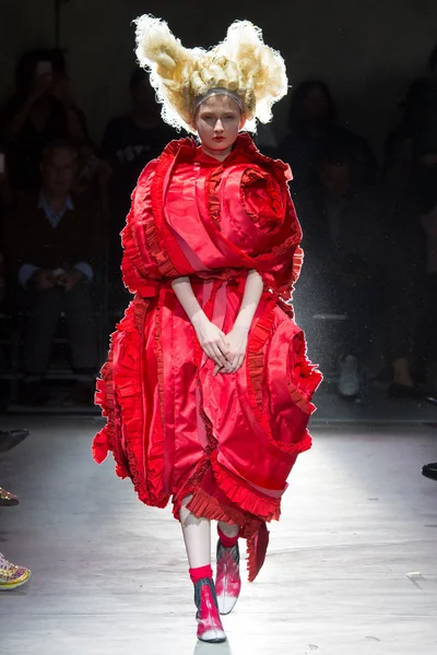 Look 11